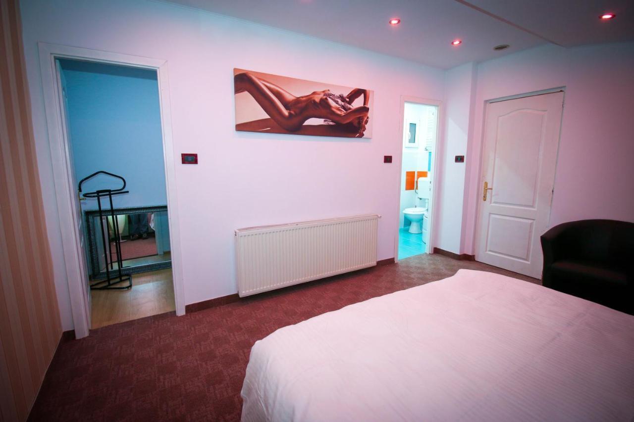 Karma Luxury Room Bucureşti Ngoại thất bức ảnh