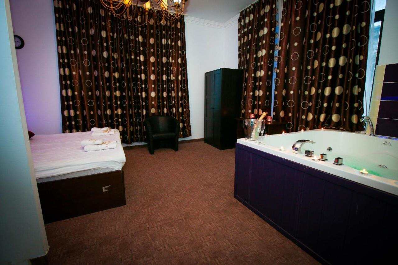 Karma Luxury Room Bucureşti Ngoại thất bức ảnh